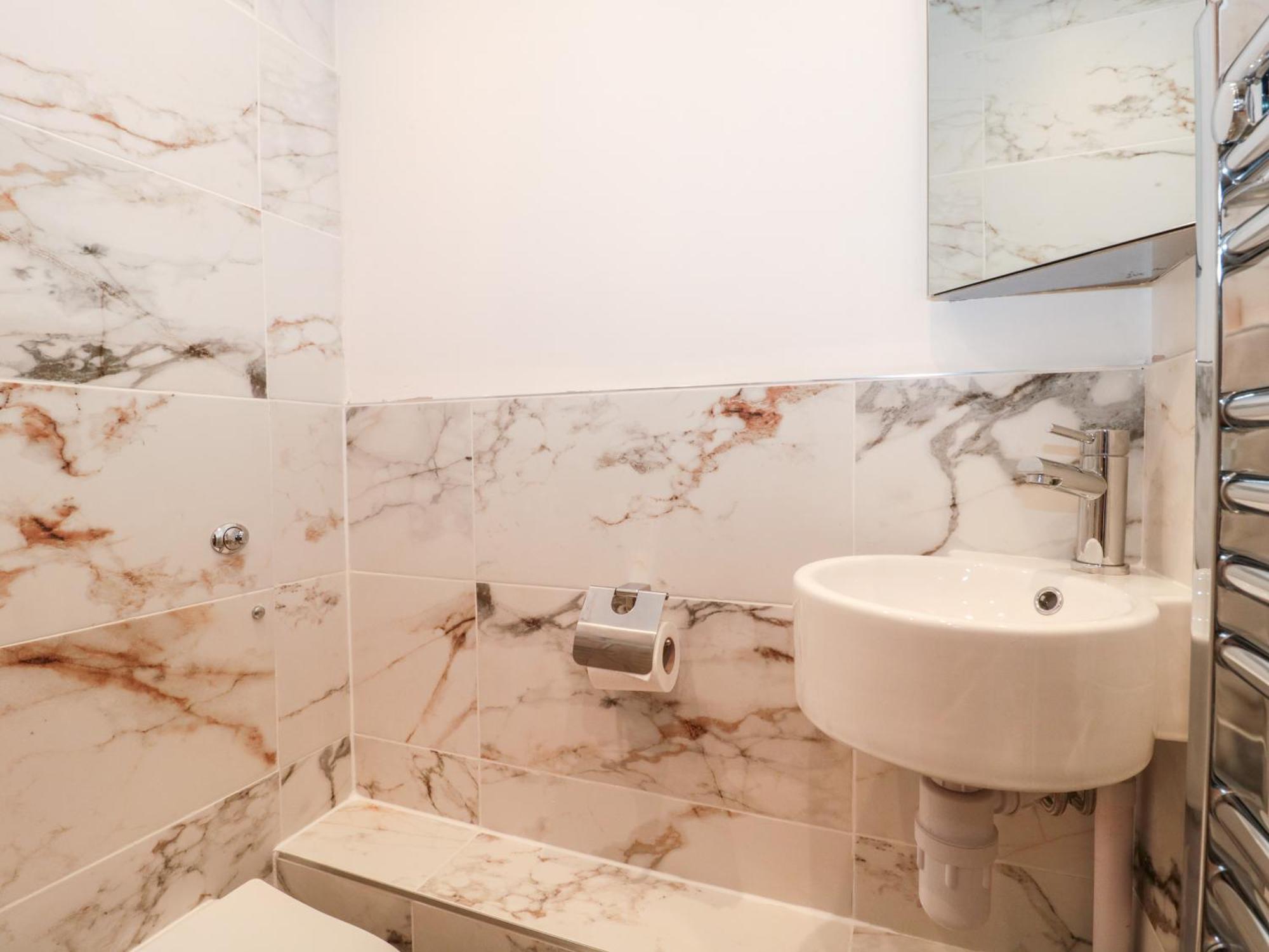 Purbeck Hotel Apartments - Flat 5 สวาเนจ ภายนอก รูปภาพ
